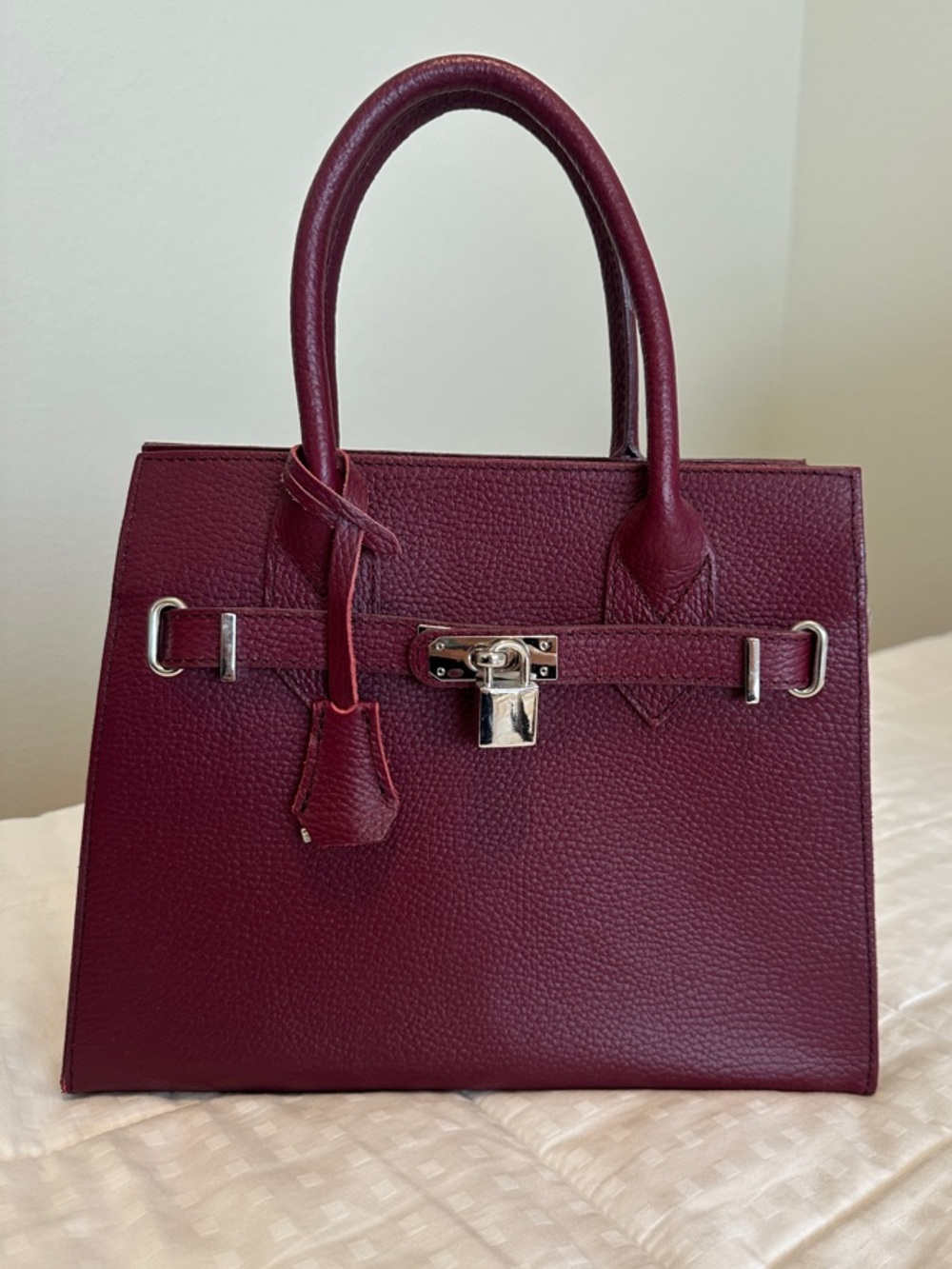 Real Italian leather Structured Satchel Handbag in Burgundy